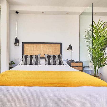 Suite Roca Chica Torremolinos Buitenkant foto