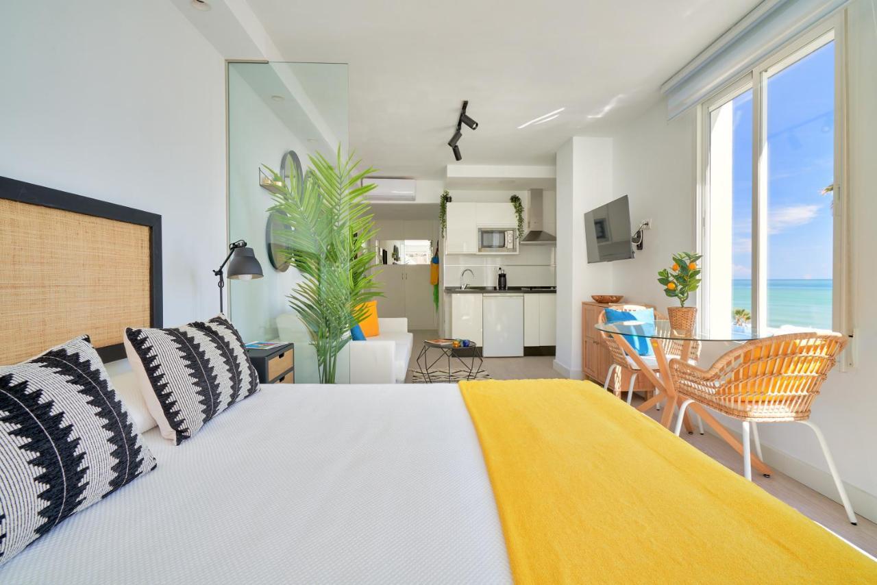 Suite Roca Chica Torremolinos Buitenkant foto
