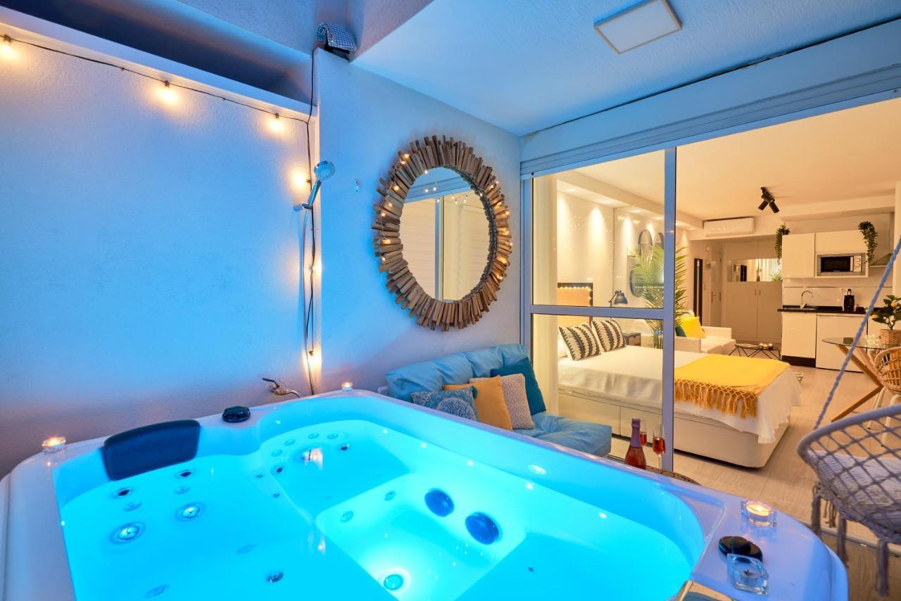 Suite Roca Chica Torremolinos Buitenkant foto