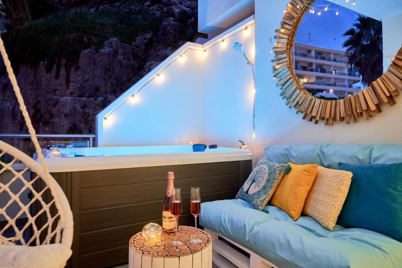 Suite Roca Chica Torremolinos Buitenkant foto
