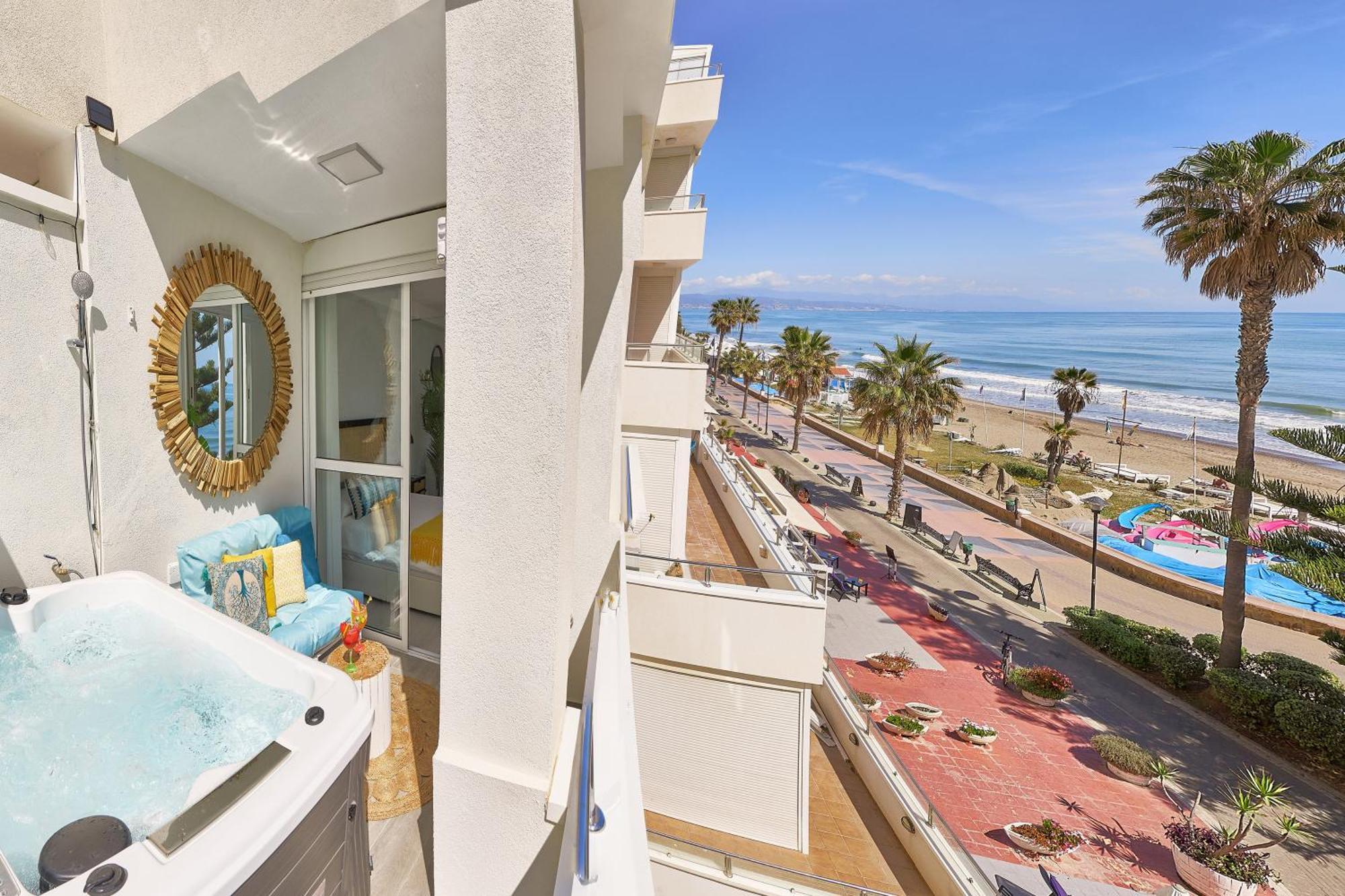 Suite Roca Chica Torremolinos Buitenkant foto